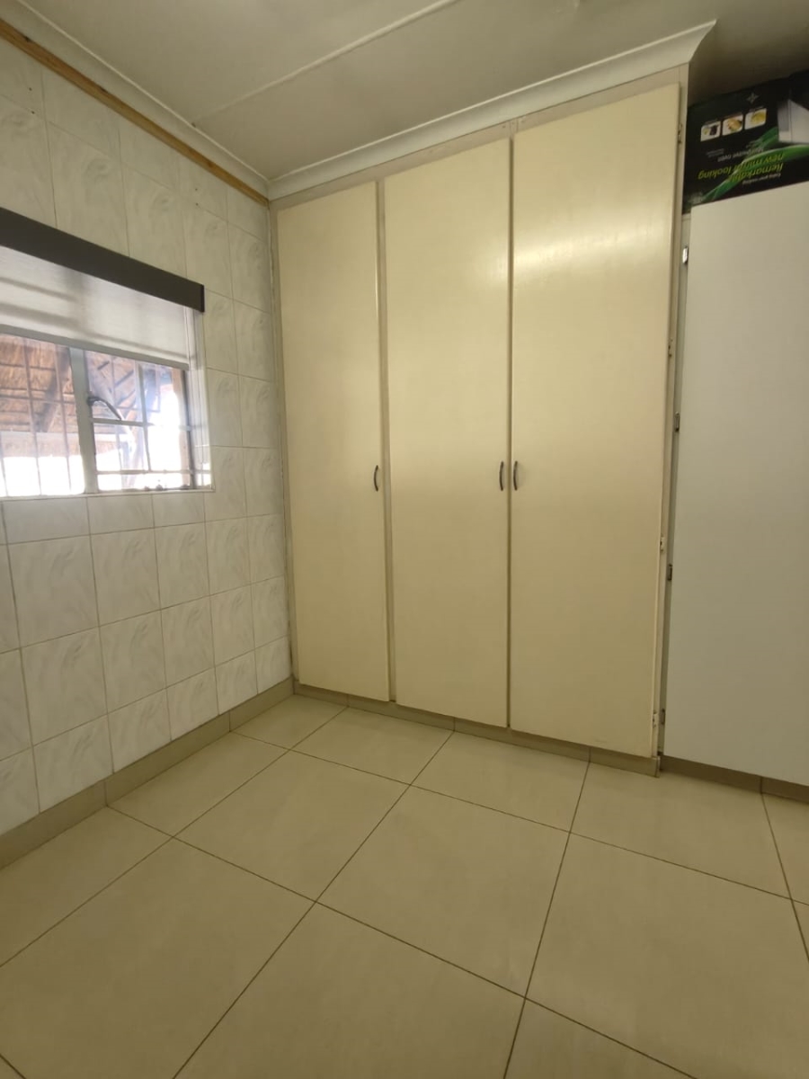 To Let 4 Bedroom Property for Rent in Vaalpark Free State